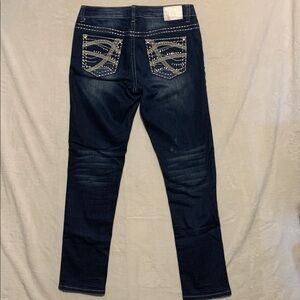 Maurices 11/12 Reg. Distressed Jeans rhinestones